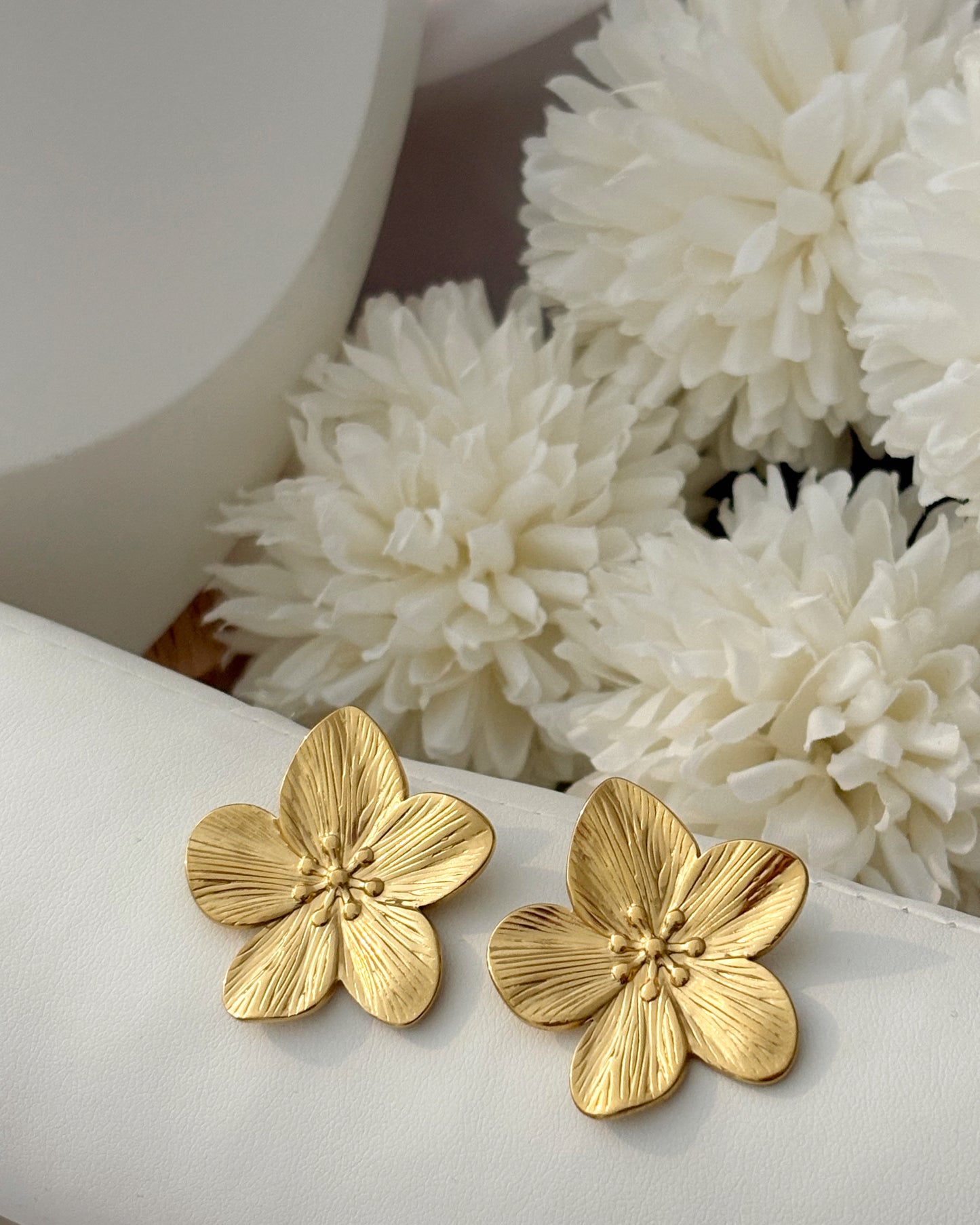 Boucles d’oreilles CAMELLIA